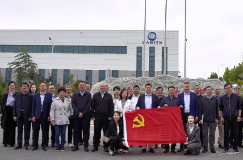 黨建協(xié)作片第一片區(qū)開展“黨建引領(lǐng)聚合力 創(chuàng)新驅(qū)動(dòng)促發(fā)展”主題活動(dòng)